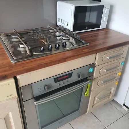 Hebergement Kamgue Apartament Ris-Orangis